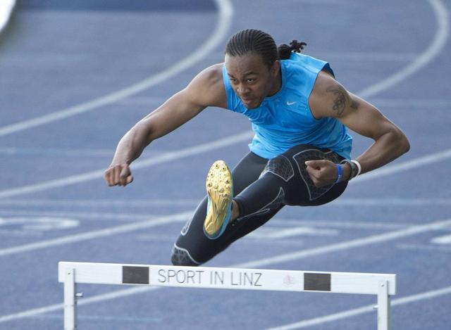 英国威廉希尔-瑞士选手在田径比赛中夺得银牌