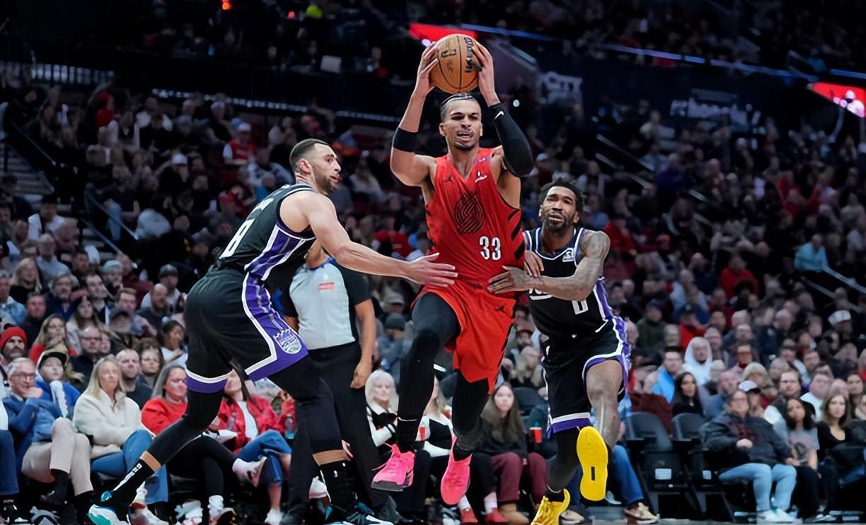 威廉希尔app-太阳队前锋布莱鸣比赛状态不佳，需加强训练与调整