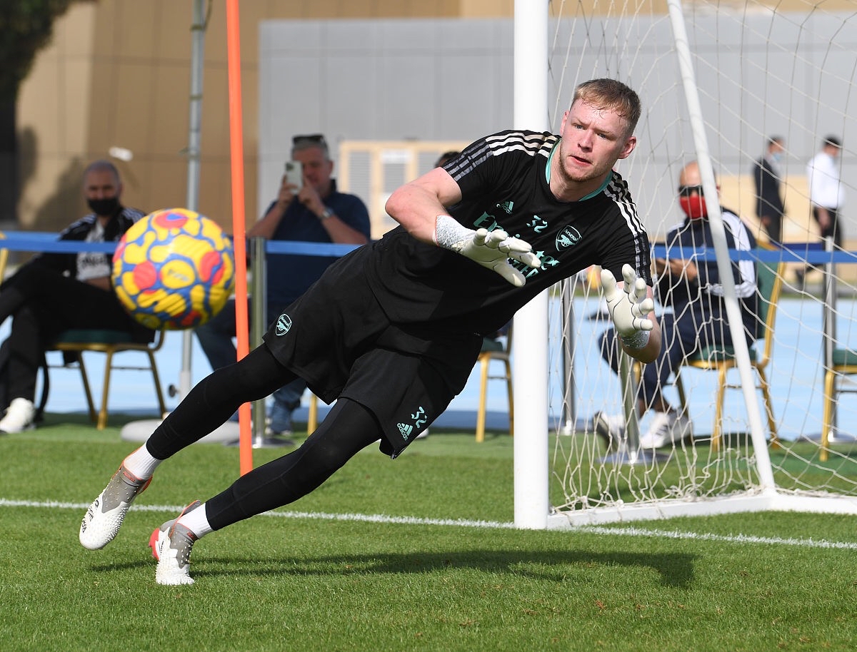 威廉希尔中文站-足球场上挑战不断，热血激情涌动