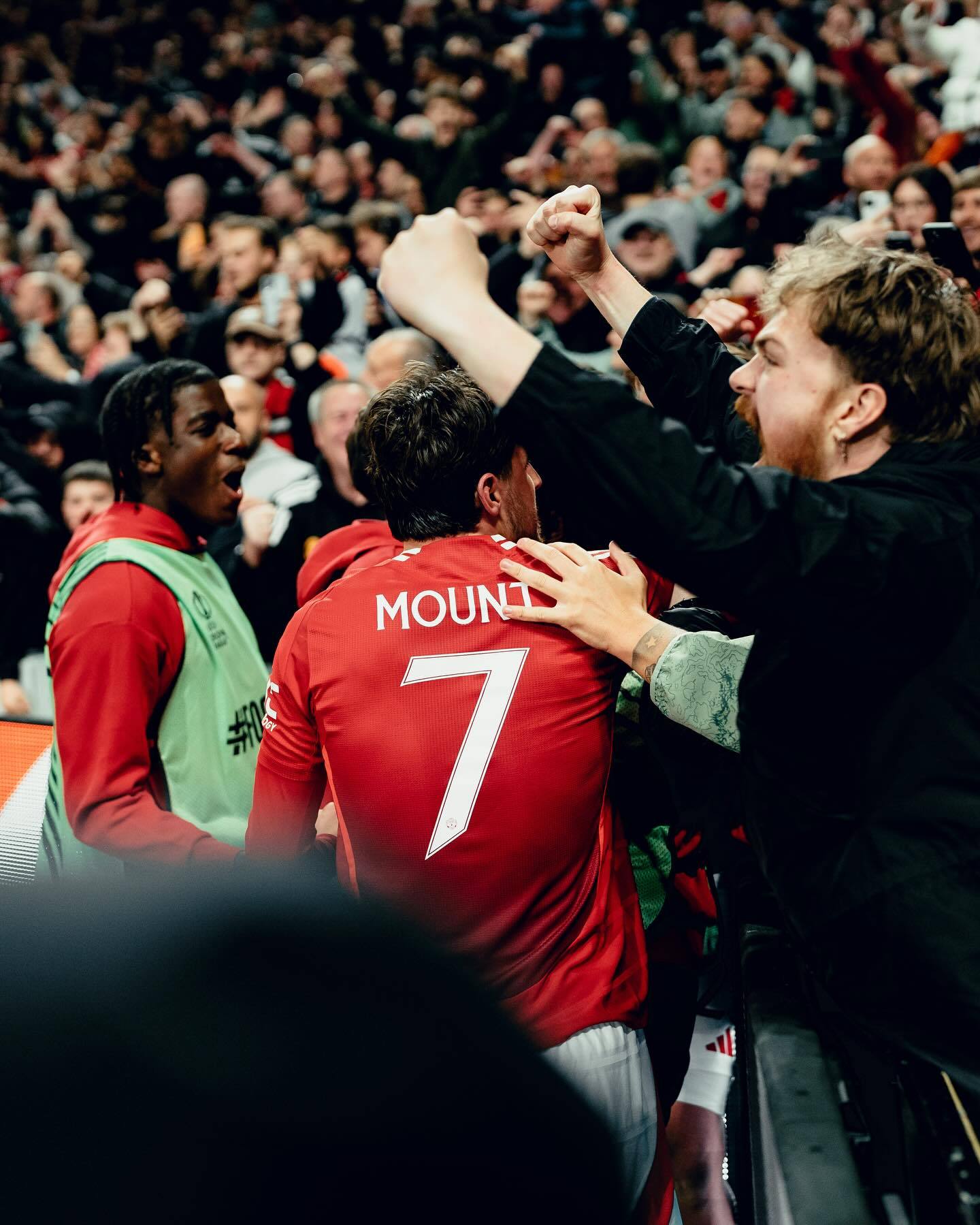 欧预赛赛场上的擦肩而过，谁能笑到最后