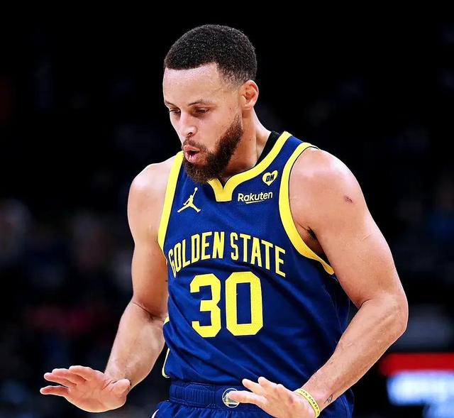 勇士客场力克黄蜂，全队士气高昂迎来连胜