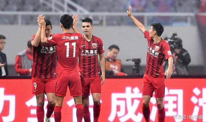 威廉希尔中文站-上港战平鲁能：上海队与山东队战平，积分持平不变