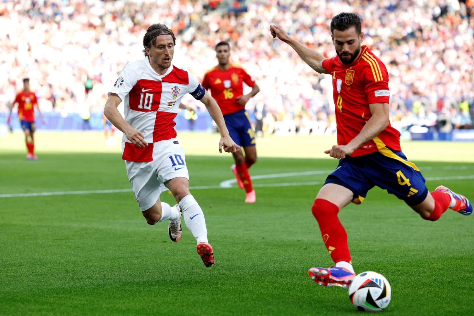 威廉希尔中文站-西班牙强队实力无敌，一路向前高歌猛进！