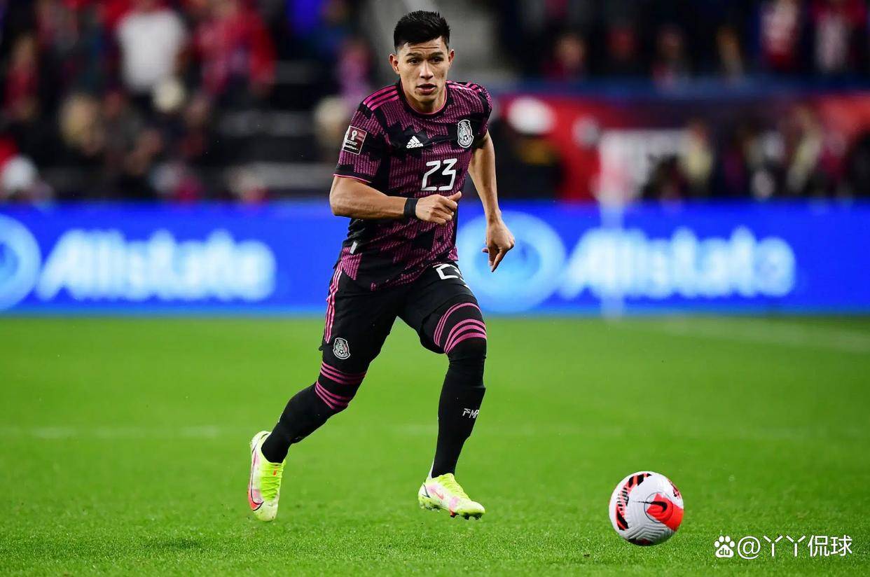 加拿大队取得了对阵墨西哥的胜利