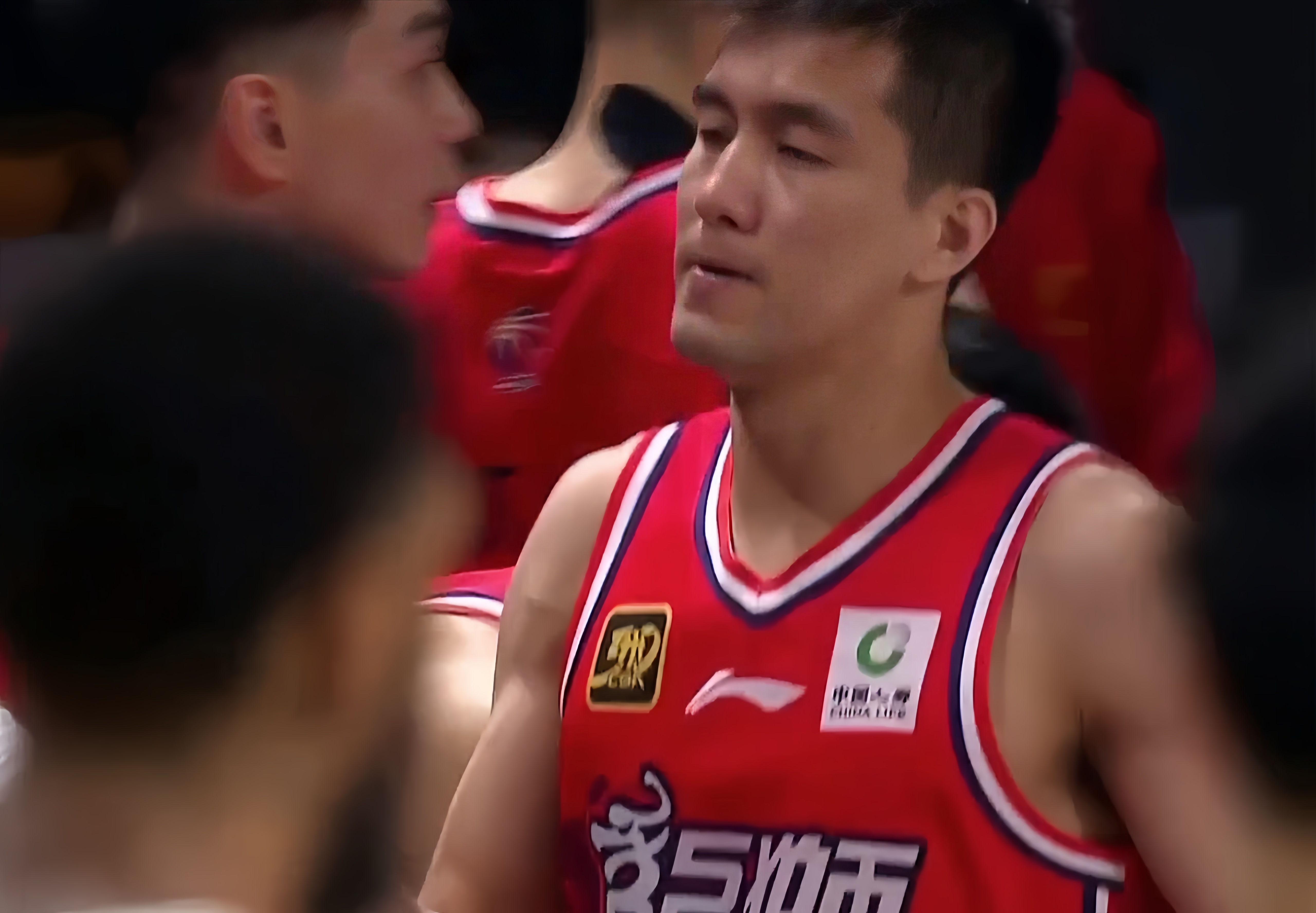 福建队取得胜利，战胜广州男篮