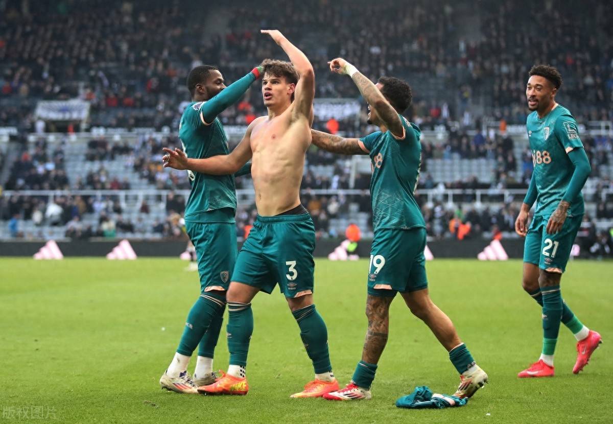 伯恩茅斯坚守不败纪录，迎来意外胜利