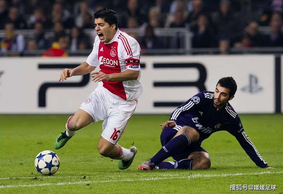 阿贾克斯取得大胜利，尤内斯穆则似箭般射击