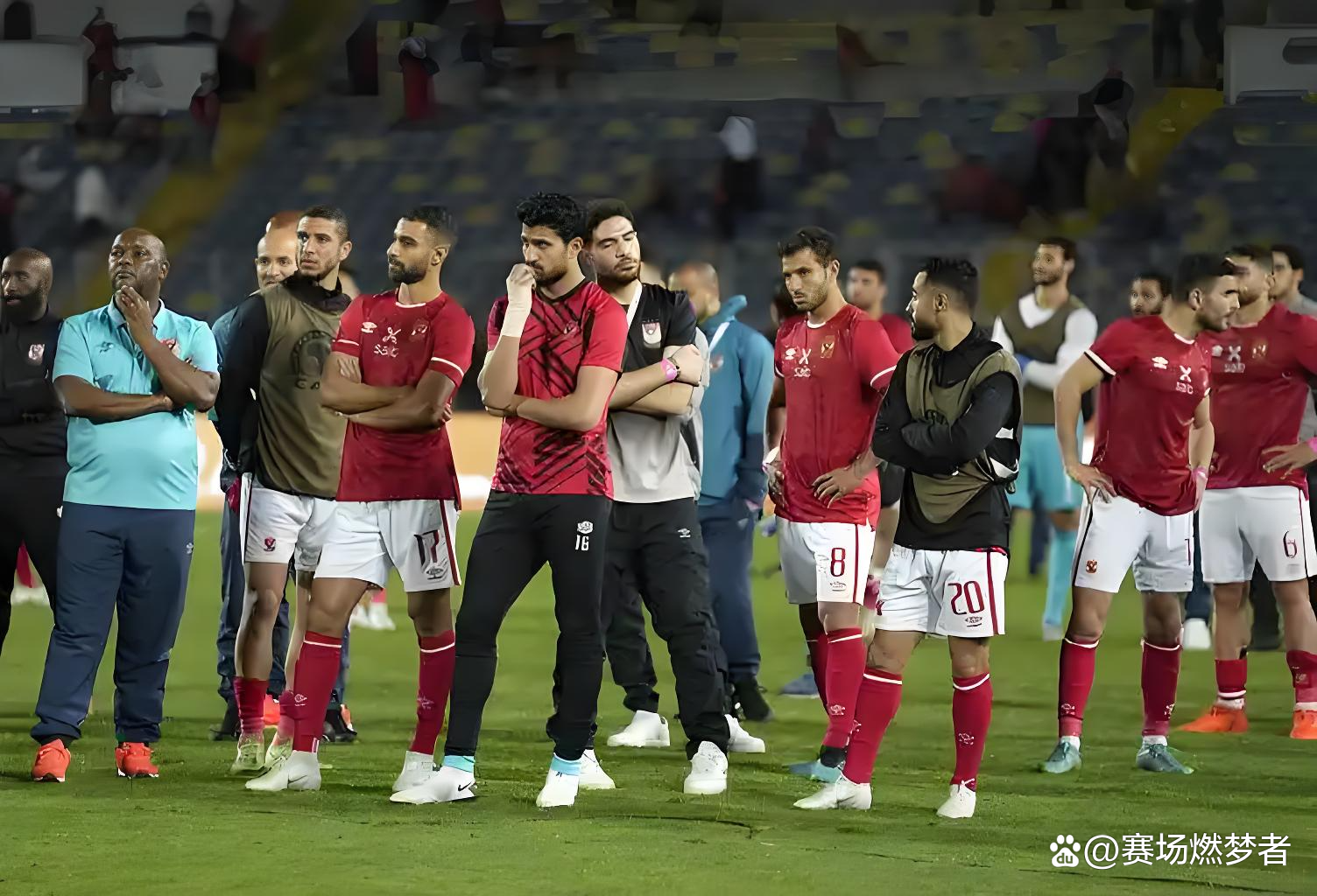 南美顶级联赛精彩绝伦，强队互有胜负