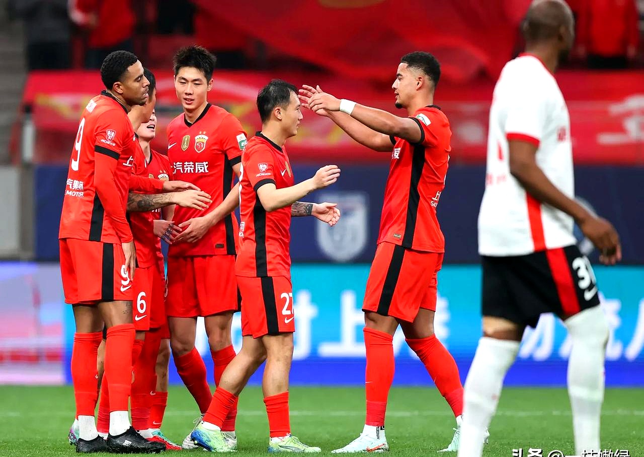 英国威廉希尔-恒大压哨进球，绝地逆转泰达取得关键胜利