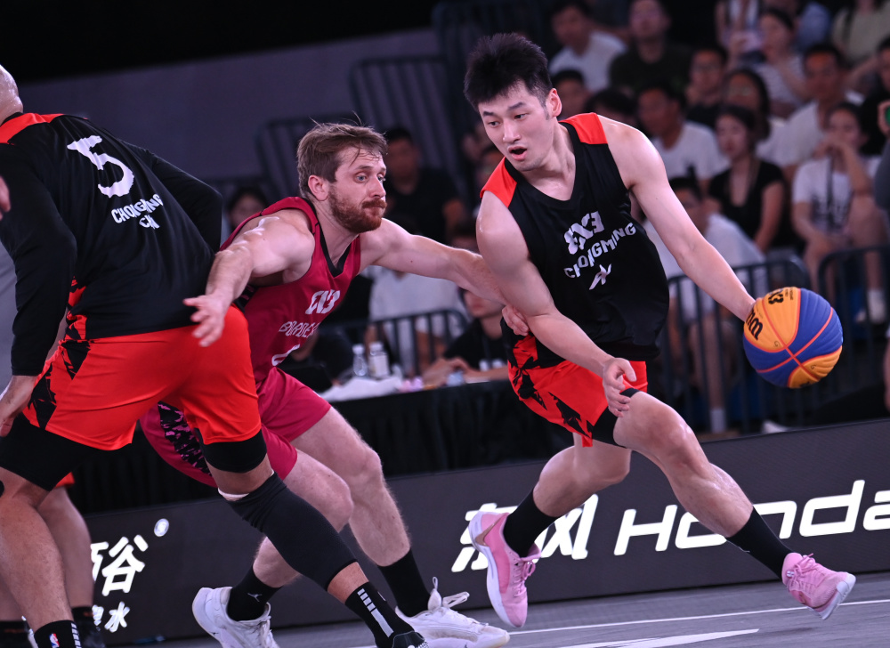 亚洲篮球冠军赛决赛前最后动员，士气高昂