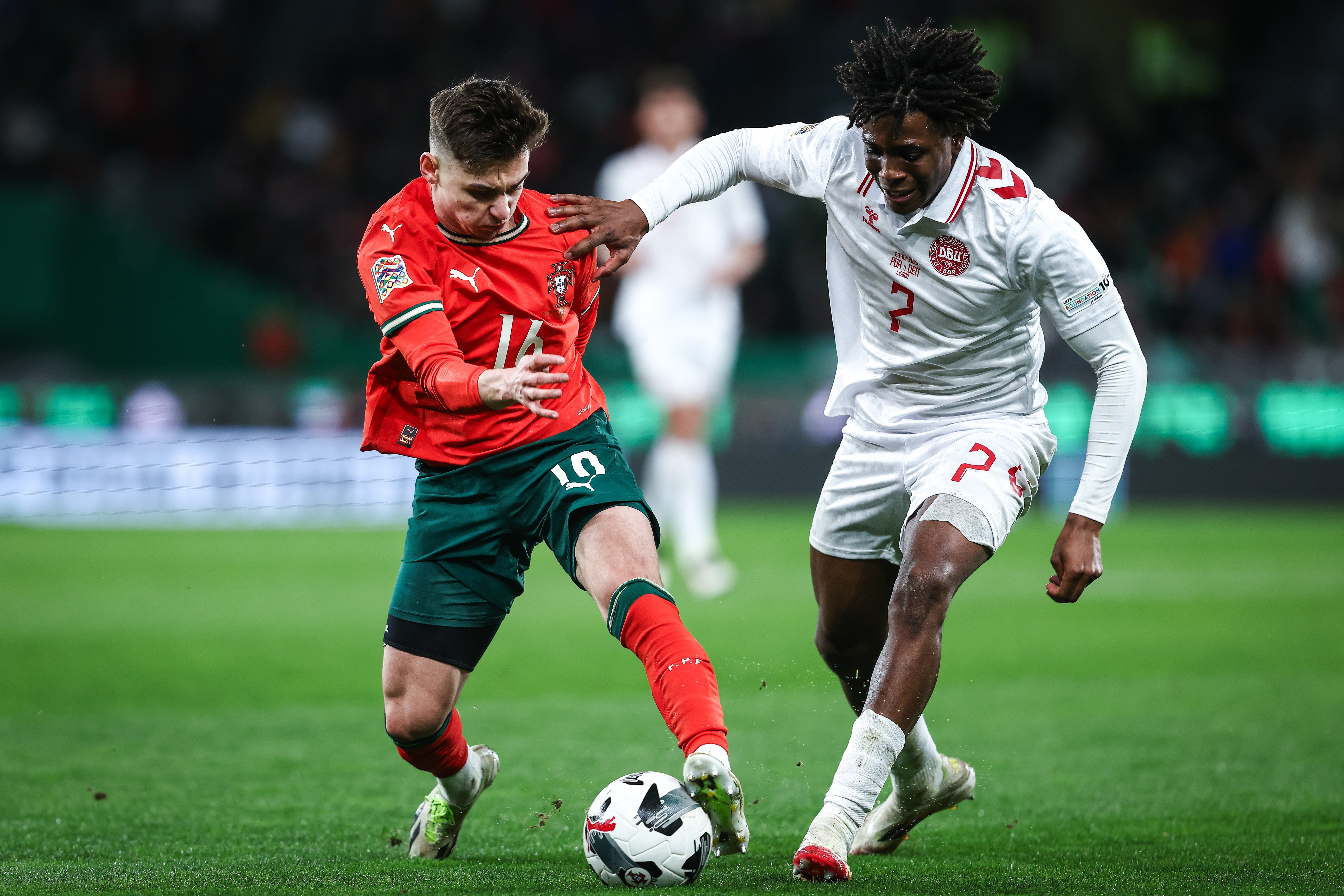 威廉希尔app-欧国联比赛节奏明快，球场气氛热烈