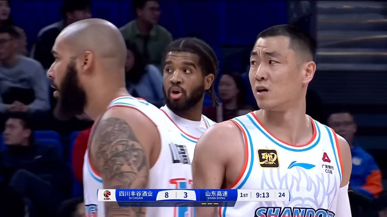 惊险逆转：四川队下半场大反击逆转胜贵州队