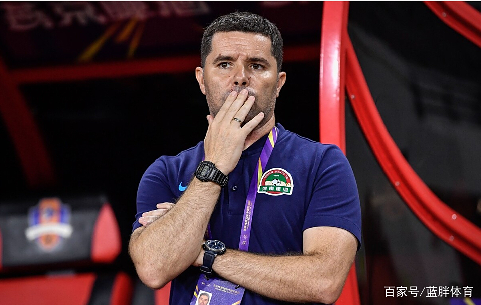 肯博尔队擒敌获胜，杀入四强