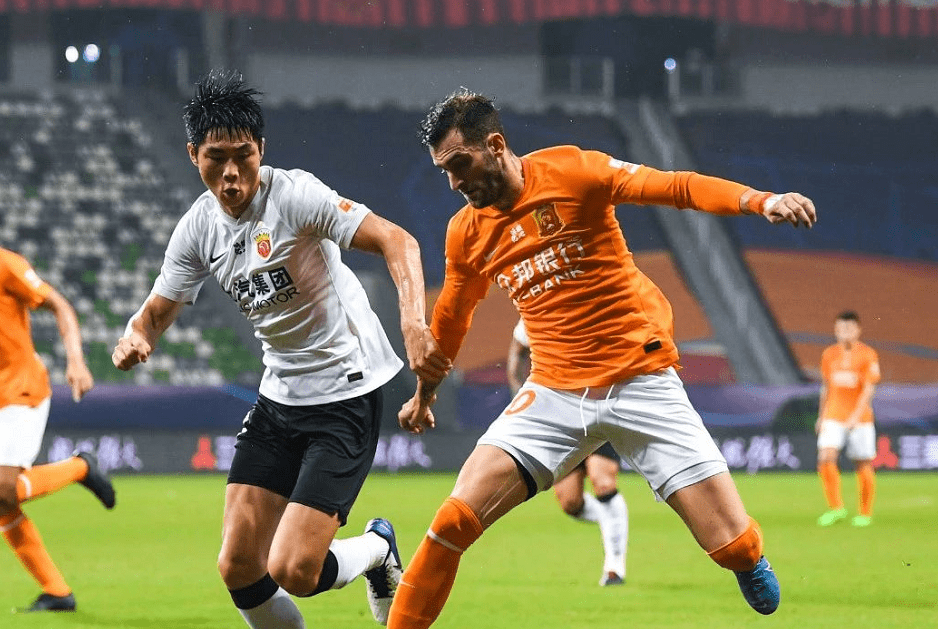 威廉希尔app-武汉卓尔主场大捷，成功稳住领先位置