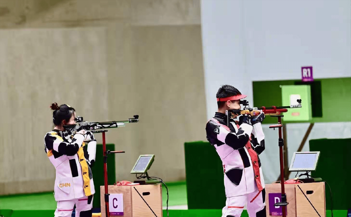 台湾选手夺冠,光荣登顶颁奖台 台湾选手夺冠,光荣登顶颁奖台