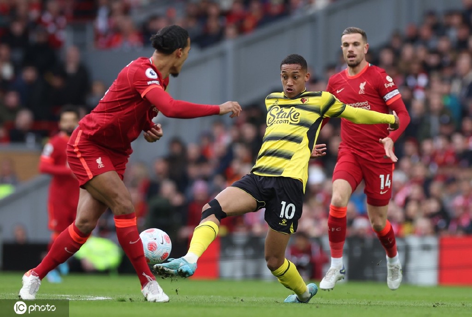 威廉希尔官网-利物浦客场大胜沃特福德，重登联赛榜首