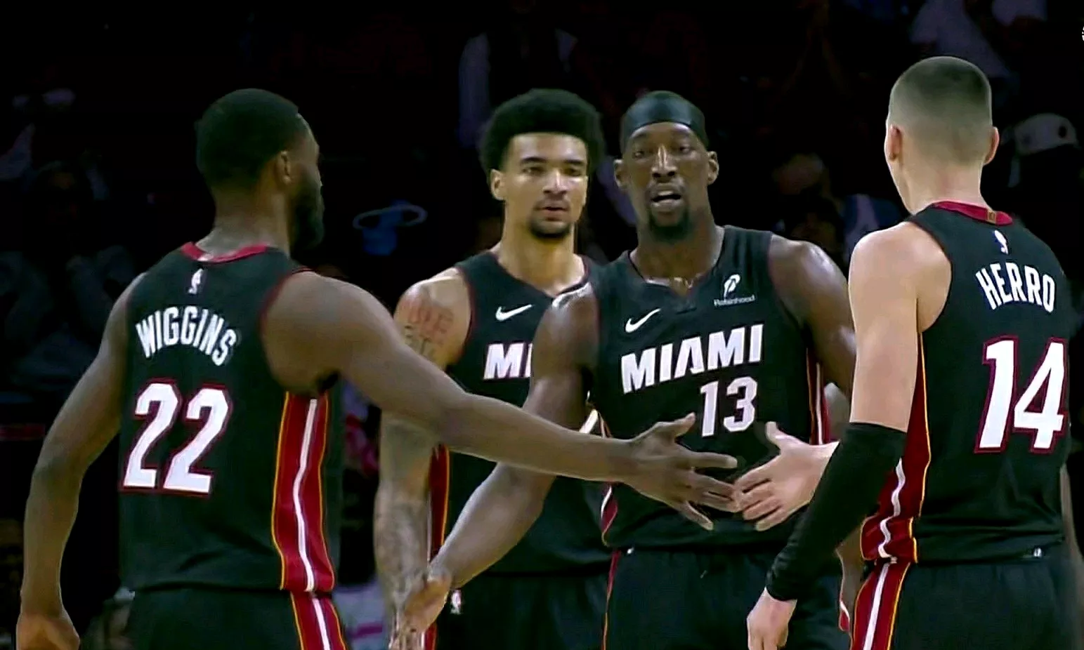 热火队遭遇连败，主帅急需调整战术