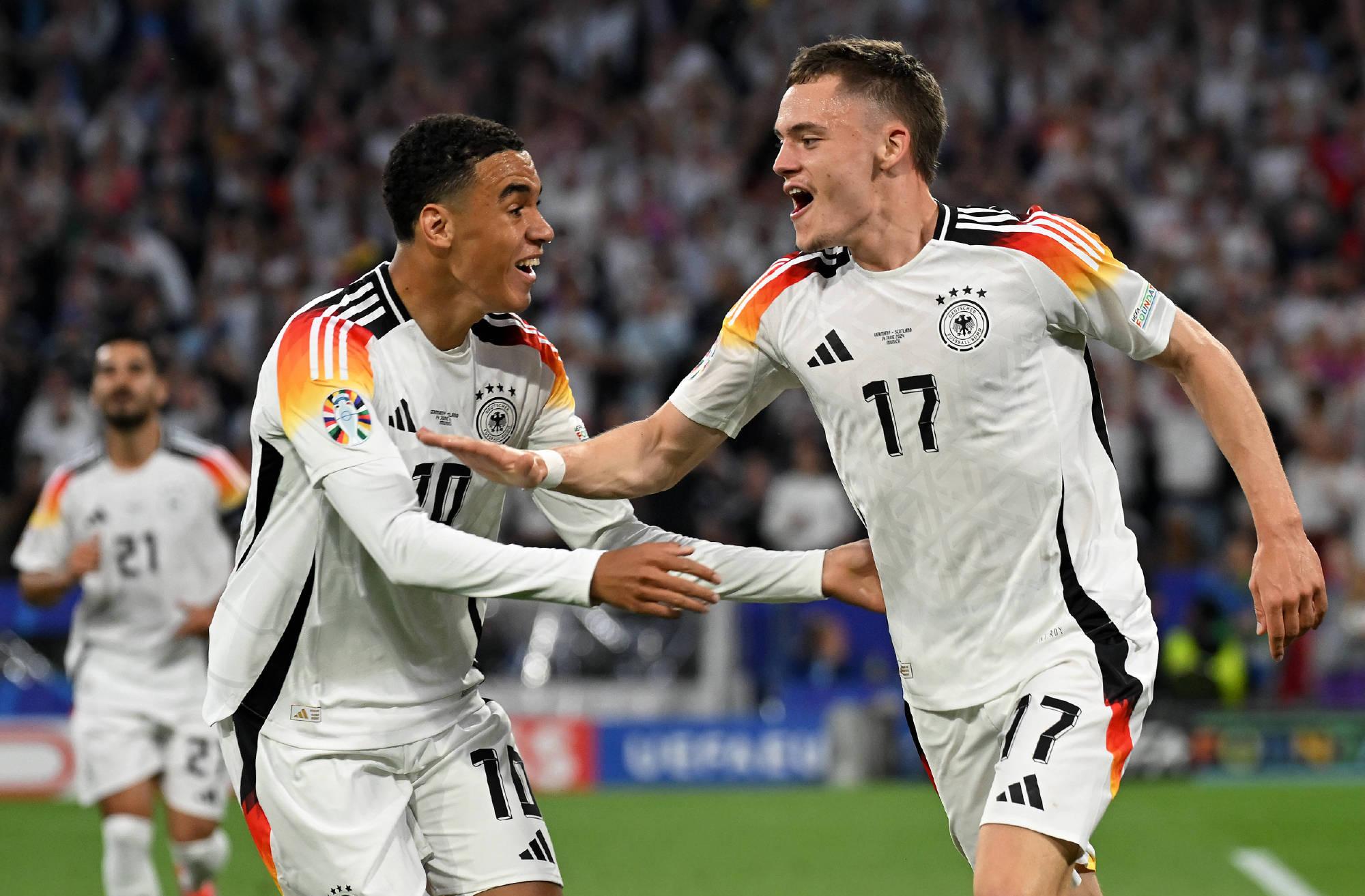 西班牙队领跑欧预赛积分榜，势不可挡