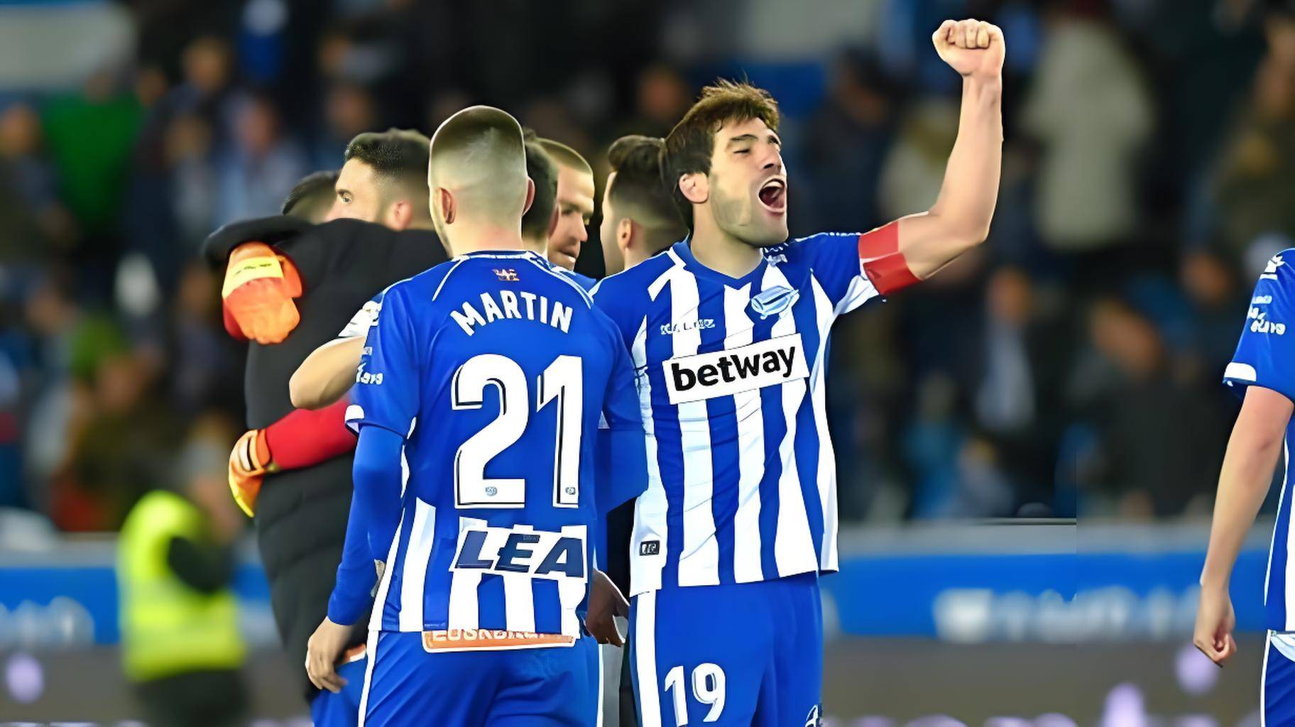 阿拉维斯守门员连续扑救，零封对手