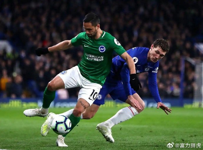 威廉希尔官网-伦敦西汉姆力争上游，英格兰足球豪门盛况无限