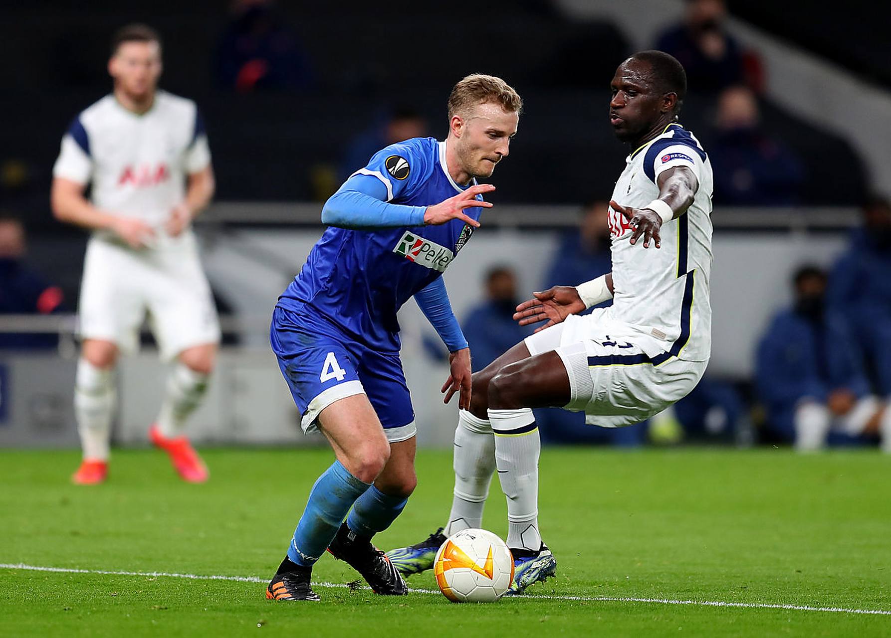 威廉希尔app-沃尔夫斯堡队实力不俗，轻松取胜