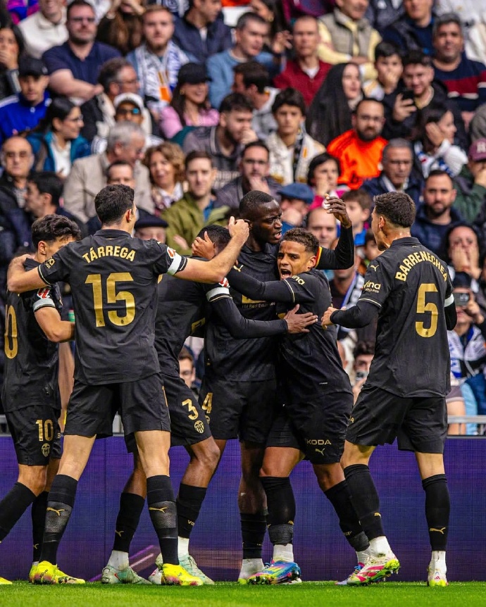 罗马击败瓦伦西亚，再添一胜信心大增