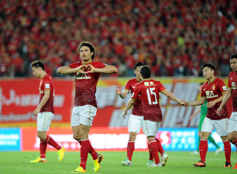 广州恒大绝杀战胜北京国安夺取三分