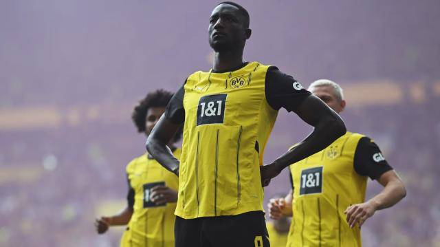 多特蒙德主场告捷，德甲冠军希望再现