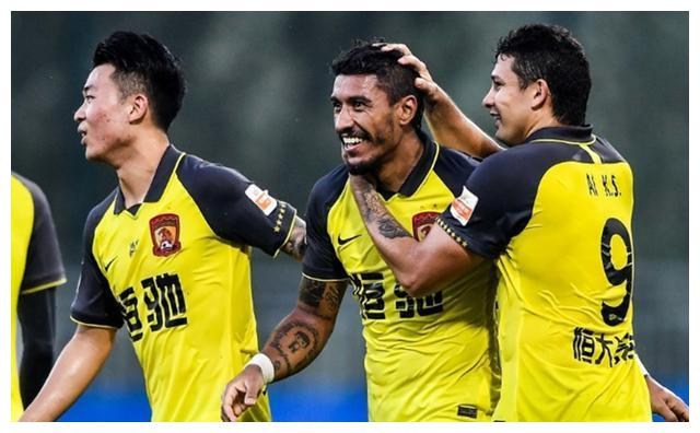 广州恒大客场击败苏宁，继续领跑积分榜