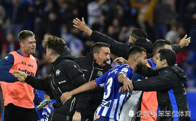 阿拉维斯客场力克对手,登顶积分榜 阿拉维斯客场力克对手,登顶积分榜